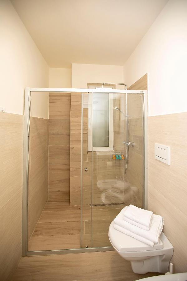 Covaciu Aparthotel Cluj-Napoca Exteriör bild