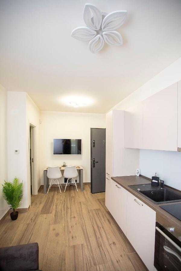 Covaciu Aparthotel Cluj-Napoca Exteriör bild